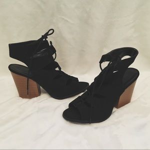 NWOT Charlotte Russe Chunky Lace-Up Heels